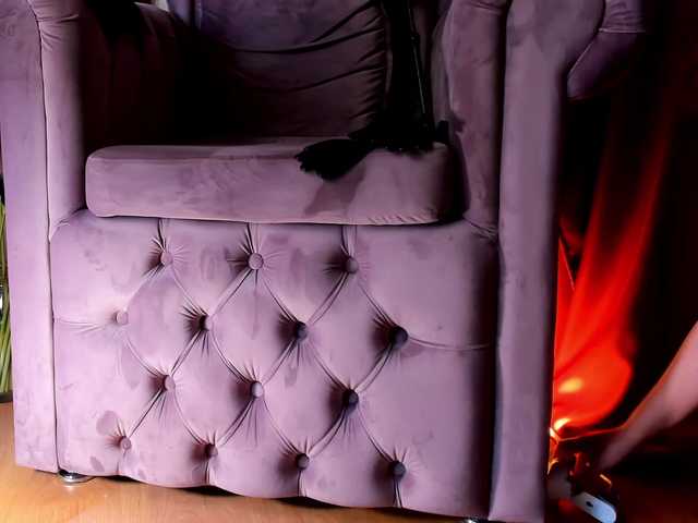 LadyLeather live webcam show