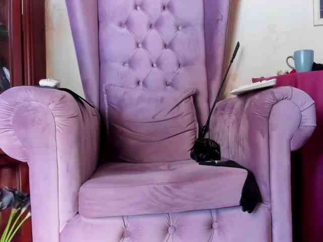LadyLeather webcam