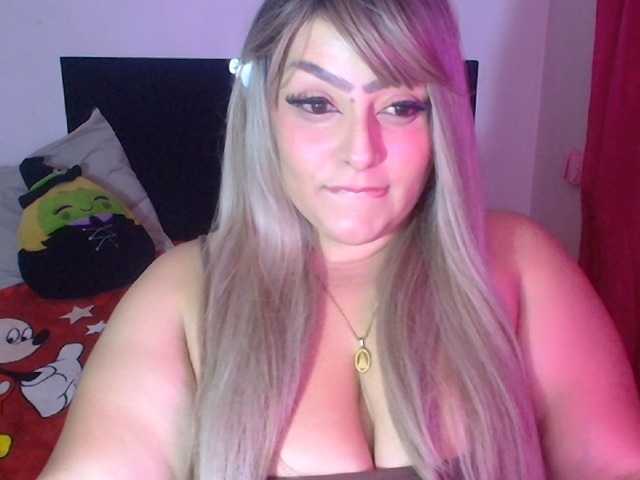SexySamantha888 live cam on BongaCams