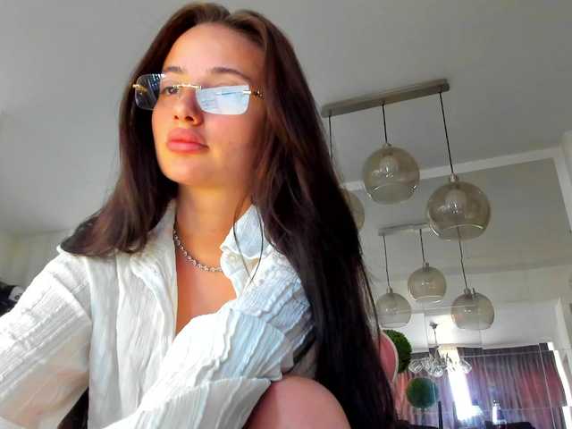 ireneVON live cam on BongaCams