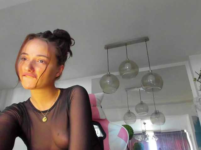 ireneVON live cam on BongaCams