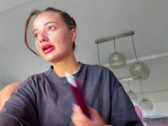 ireneVON live cam on BongaCams