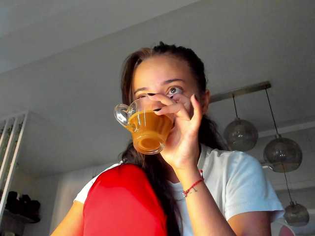 ireneVON live cam on BongaCams
