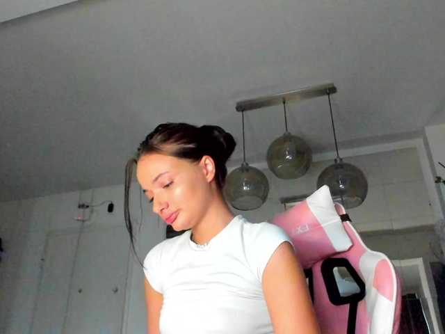 ireneVON live cam on BongaCams