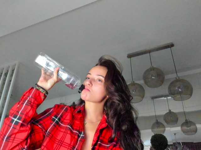 ireneVON live cam on BongaCams