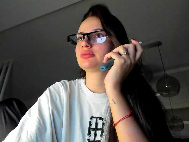 ireneVON's BongaCams show and profile