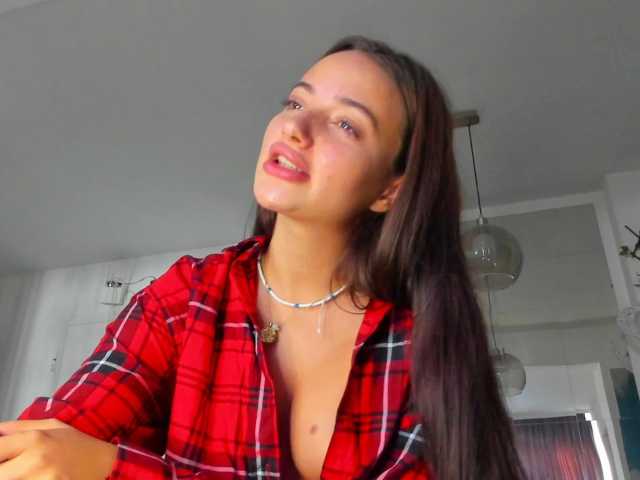 ireneVON, live now on BongaCams