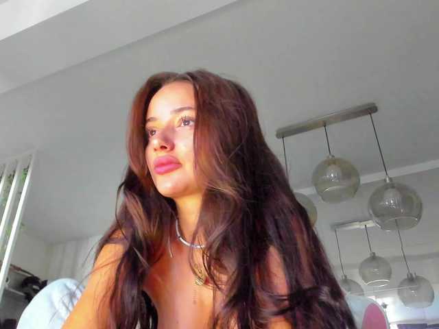 ireneVON — live female cam