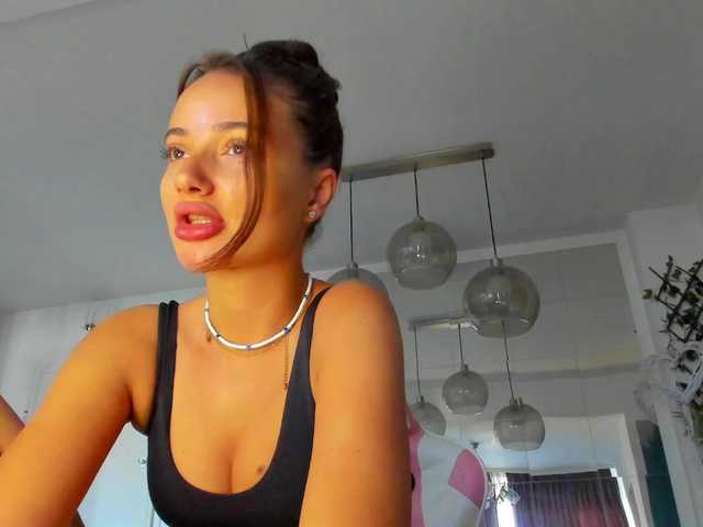 ireneVON live cam on BongaCams