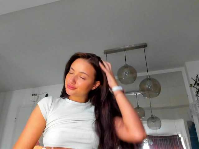 ireneVON live cam on BongaCams