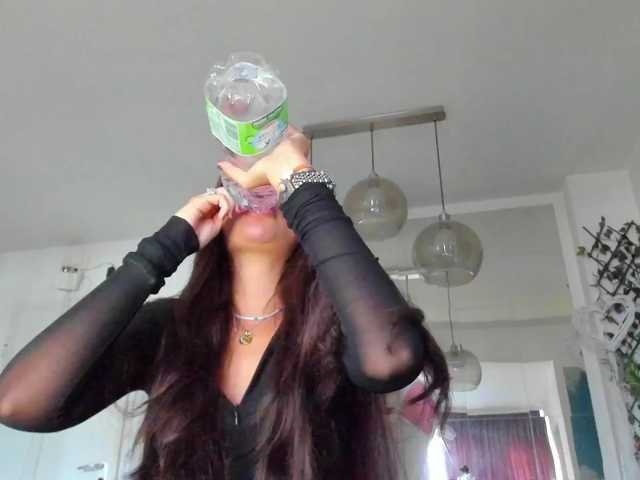 ireneVON live cam on BongaCams