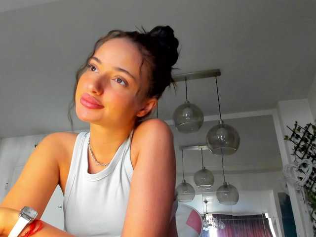 ireneVON live cam on BongaCams