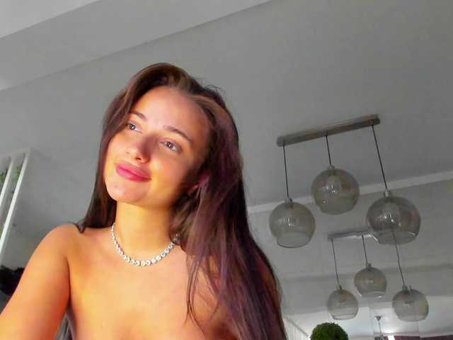 ireneVON live cam on BongaCams