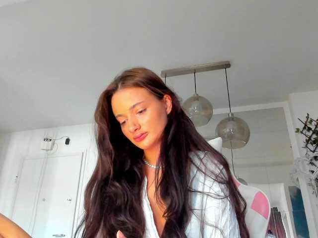 ireneVON live cam on BongaCams
