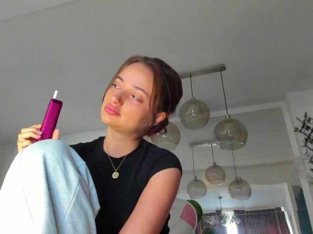ireneVON live cam on BongaCams