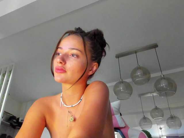 ireneVON — live female cam