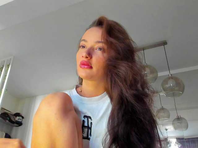 ireneVON live cam on BongaCams