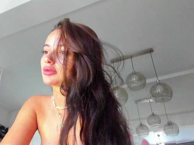 ireneVON — live female cam