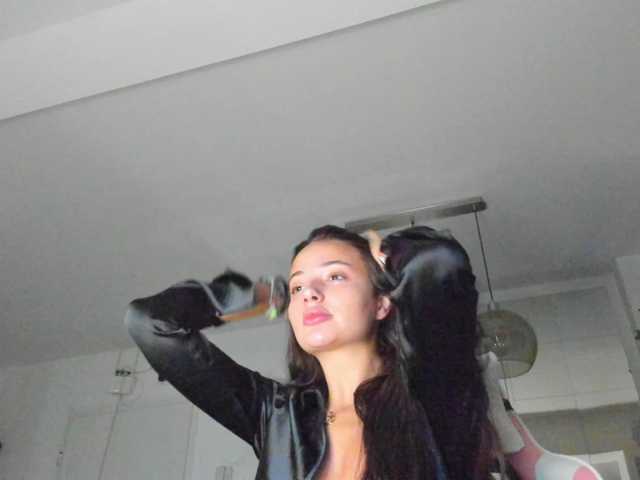 ireneVON live cam on BongaCams