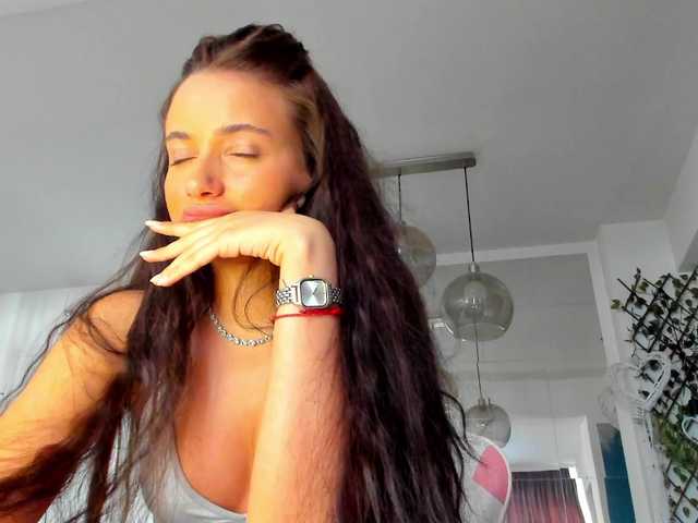 ireneVON live cam on BongaCams