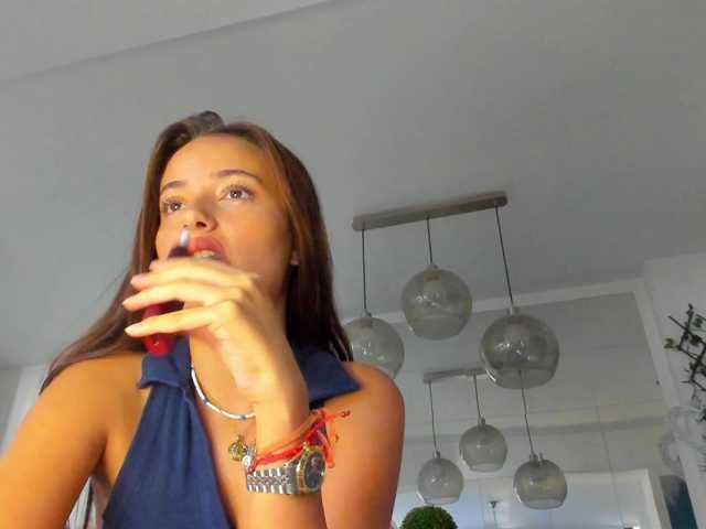 ireneVON live cam on BongaCams