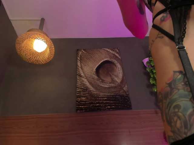 GinebraFox live webcam show