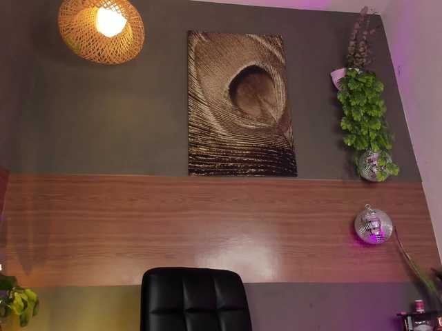 GinebraFox live webcam show