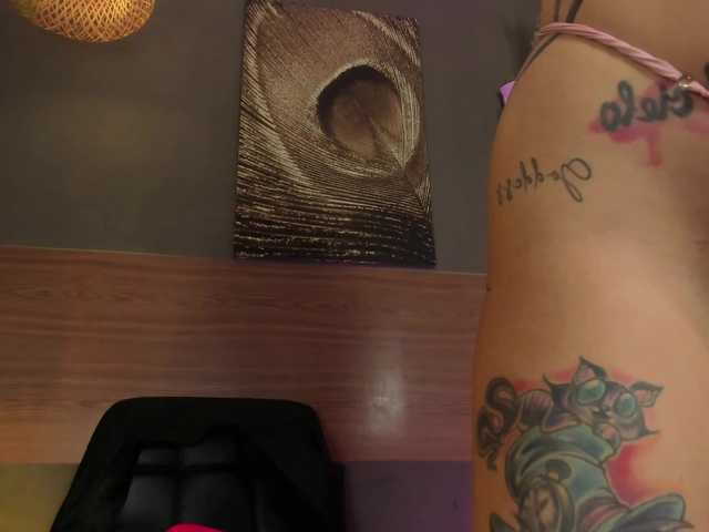 GinebraFox live cam on BongaCams