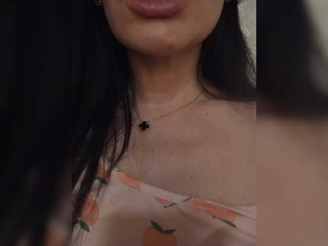 Mikki88K live cam on BongaCams