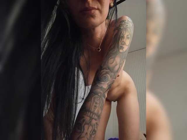 Black_chick Live Cam