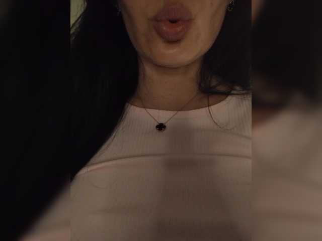 Black_chick live cam preview