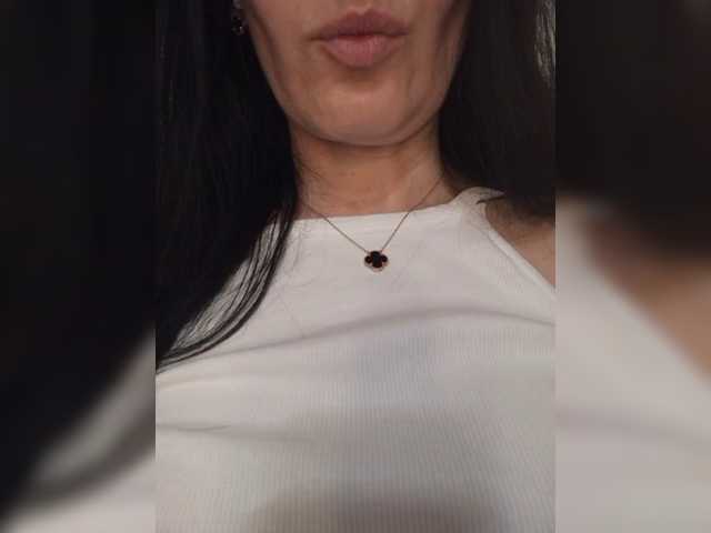 Mikki88K live cam on BongaCams