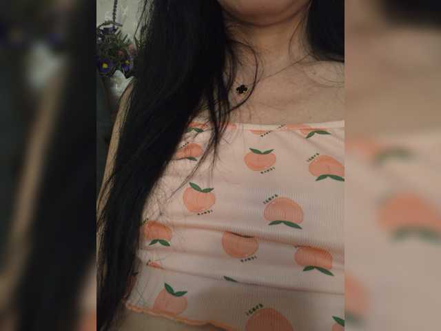 Black_chick live cam preview