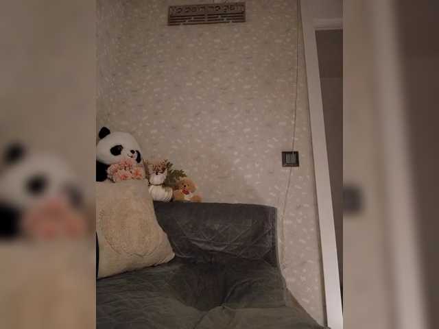 Black_chick live cam preview
