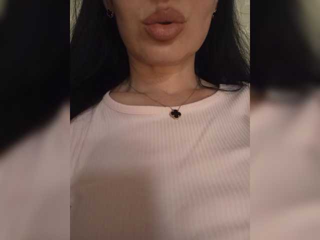 Mikki88K live cam