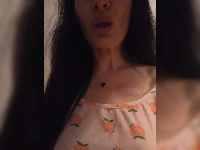 Mikki88K live cam on BongaCams