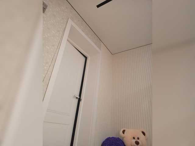 Mikki88K's BongaCams show and profile