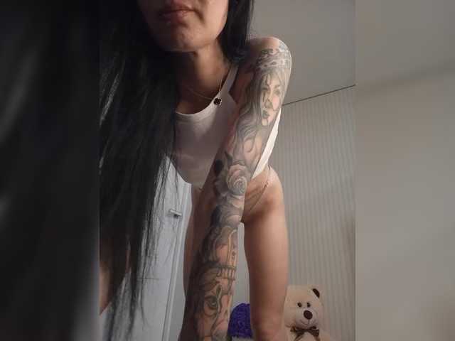 Mikki88K live webcam show