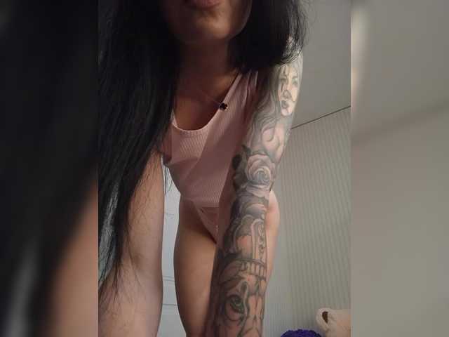 Black_chick live cam