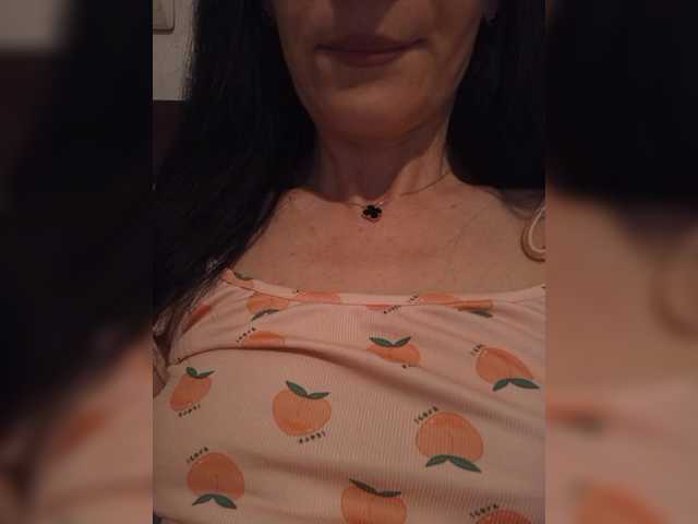 Mikki88K live cam on BongaCams