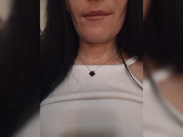 Mikki88K live cam on BongaCams