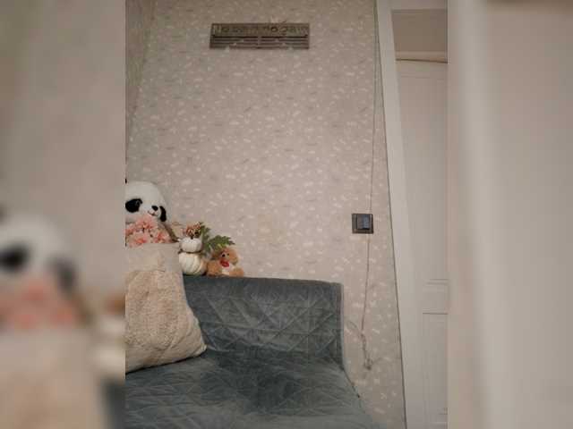 Black_chick live cam preview