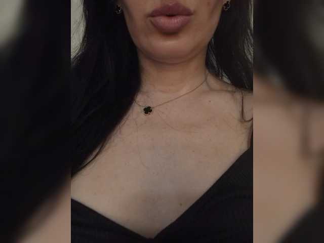 Mikki88K live cam on BongaCams