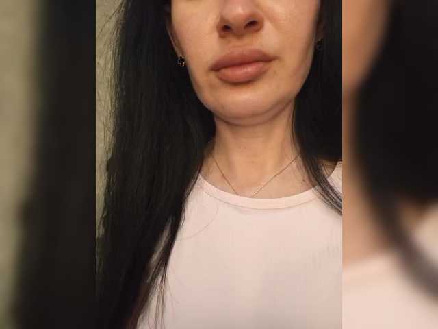 Mikki88K's BongaCams show and profile