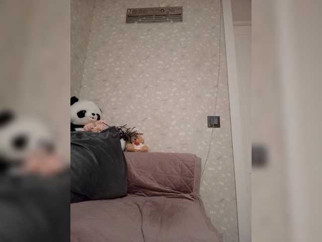 Black_chick live cam preview