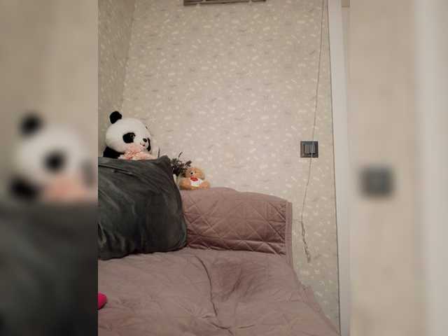 Black_chick live cam preview