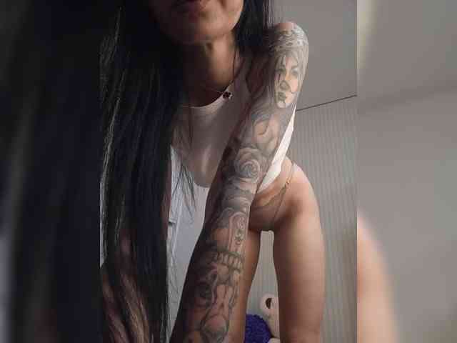 Black_chick webcam
