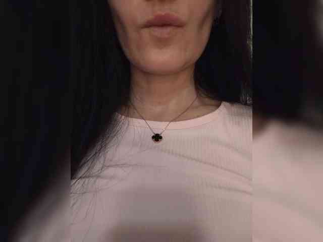 Black_chick webcam