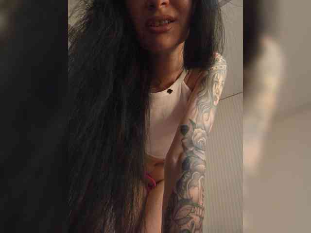 Black_chick webcam