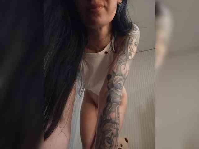 Black_chick webcam